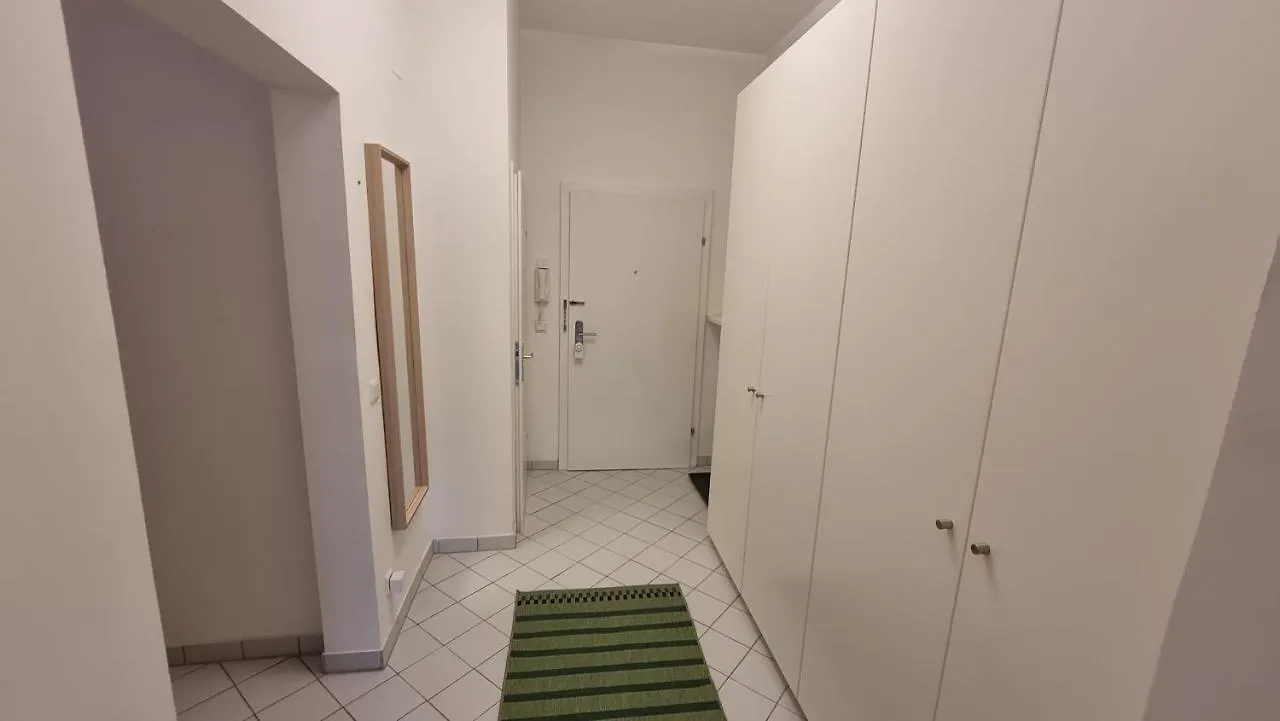 Sunny Apartment Next To Metro 1Br Vienna