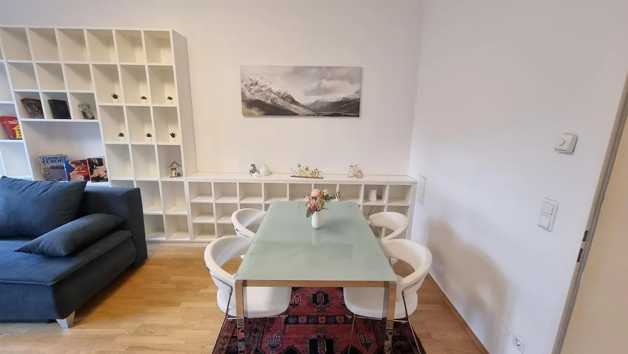 Sunny Apartment Next To Metro 1Br Vienna