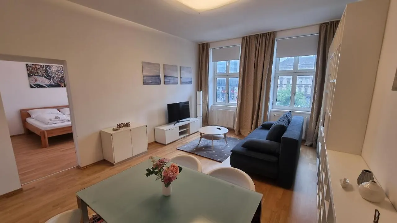 Sunny Apartment Next To Metro 1Br Vienna