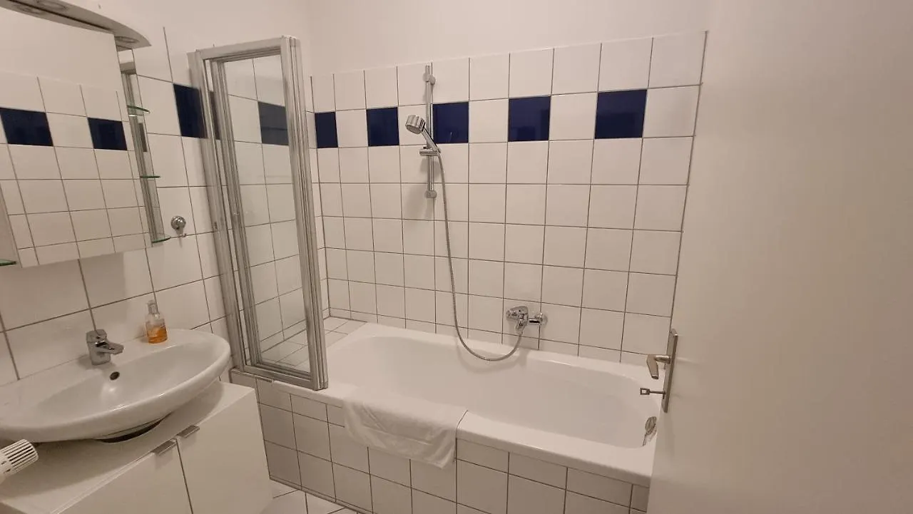 Sunny Apartment Next To Metro 1Br Vienna