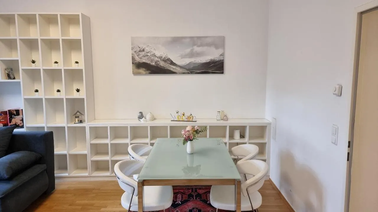 Sunny Apartment Next To Metro 1Br Vienna Austria