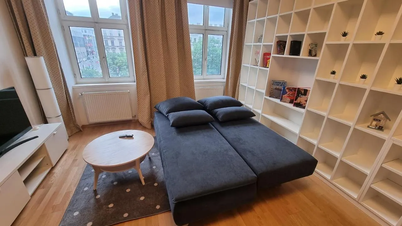 Sunny Apartment Next To Metro 1Br Vienna Austria