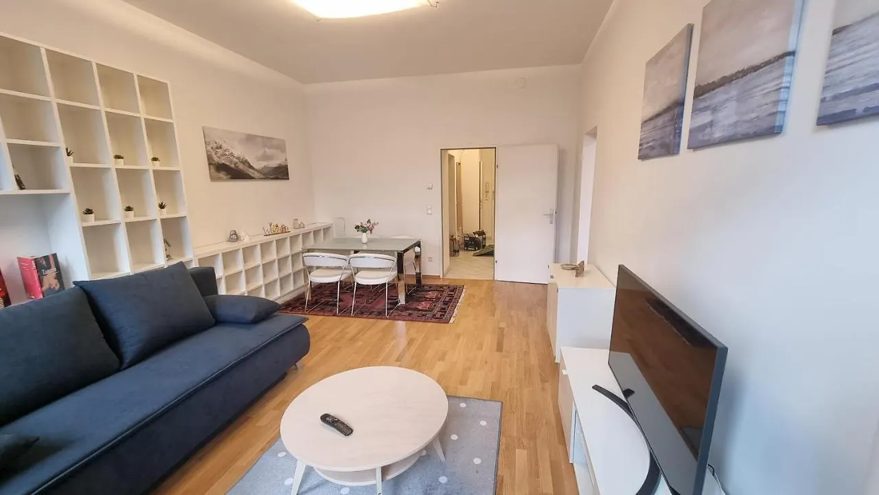 Sunny Apartment Next To Metro 1Br Vienna