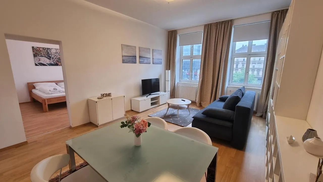 Sunny Apartment Next To Metro 1Br Vienna