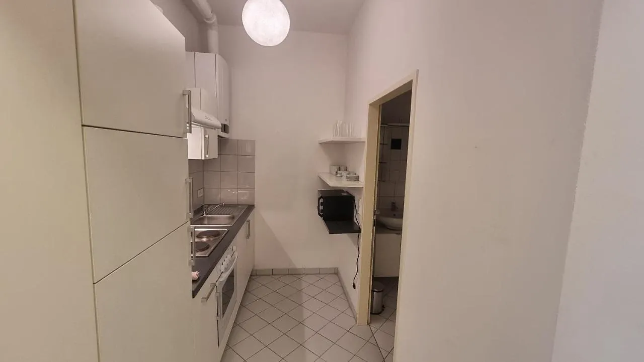 Sunny Apartment Next To Metro 1Br Vienna