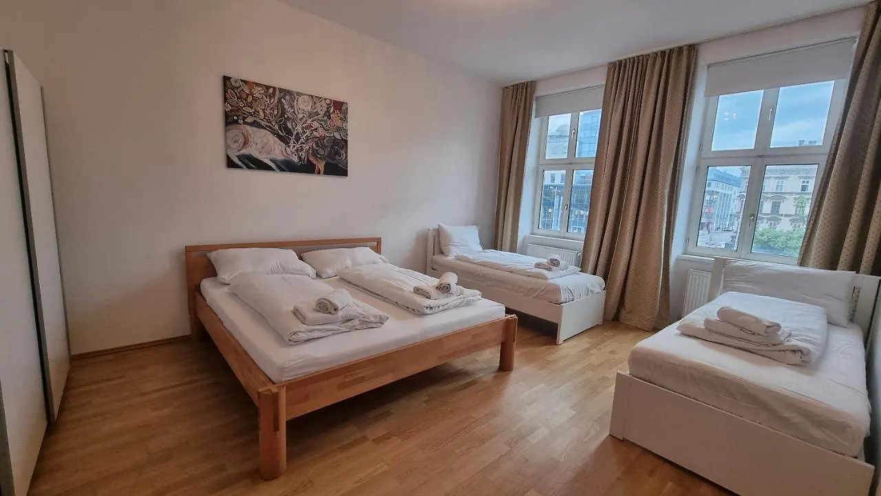 Sunny Apartment Next To Metro 1Br Vienna 0*,